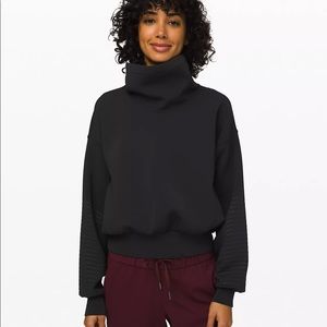 Lululemon Full Flourish Sz 4 NWT